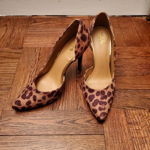Leopard faux suede pumps